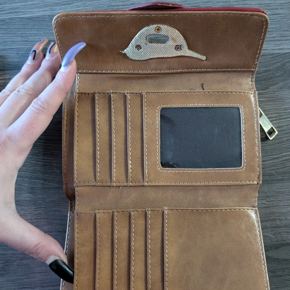 Red Robin Wallet - Picture 4 of 6